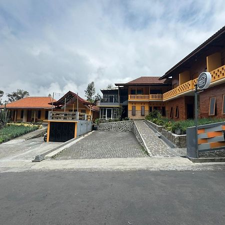 Homestay Lereng Bromo Bagian luar foto